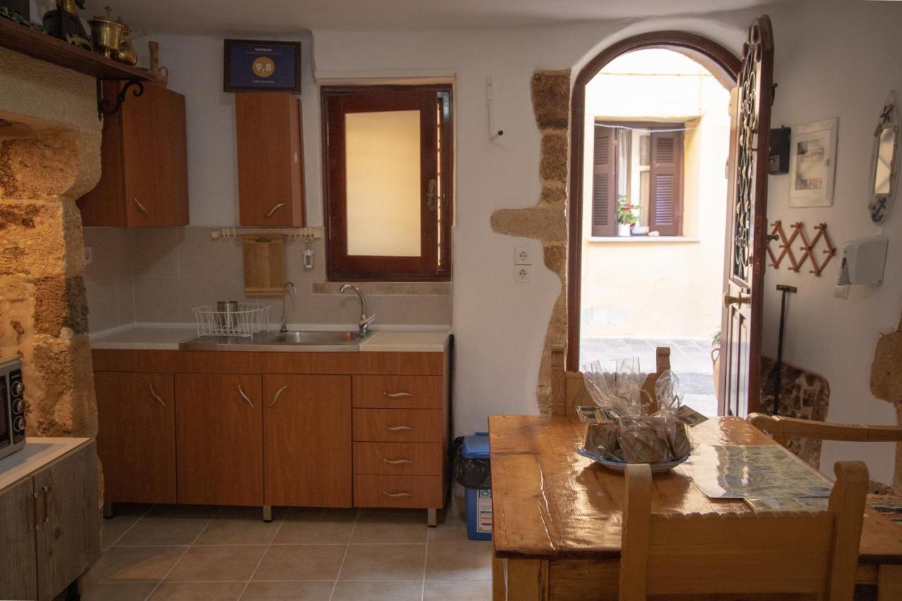 Calle Veneziana Chania  Exteriör bild