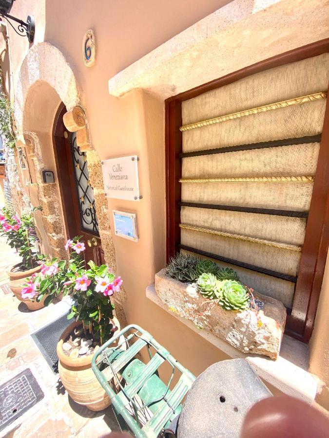 Calle Veneziana Chania  Exteriör bild