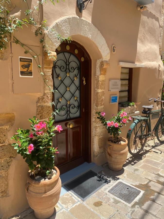 Calle Veneziana Chania  Exteriör bild
